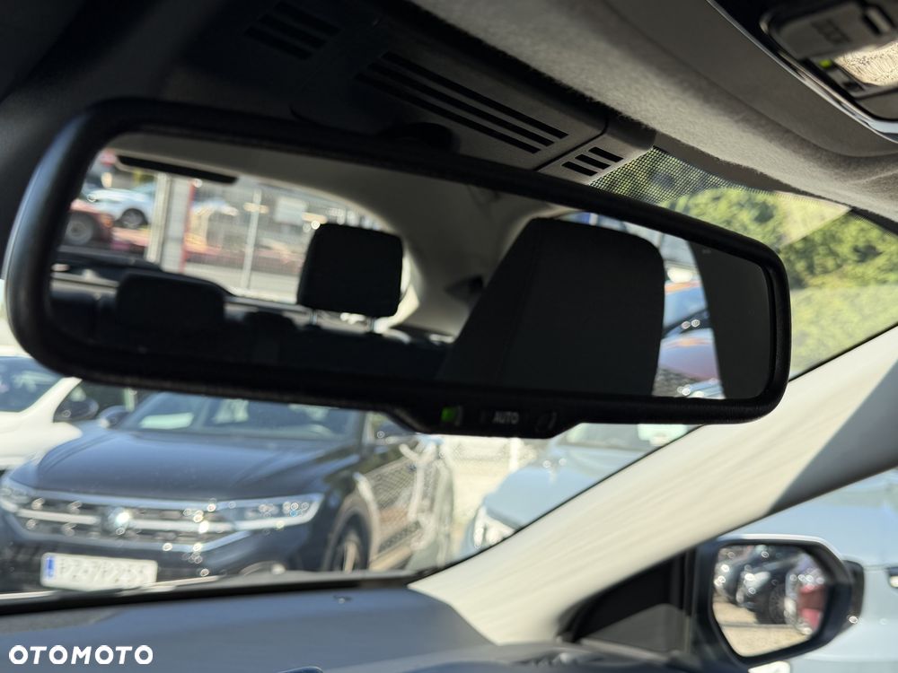 Toyota Yaris Hybrid 1.5 Comfort - 23