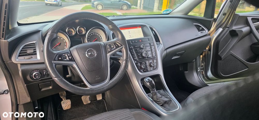 Opel Astra 1.4 Turbo Innovation - 13