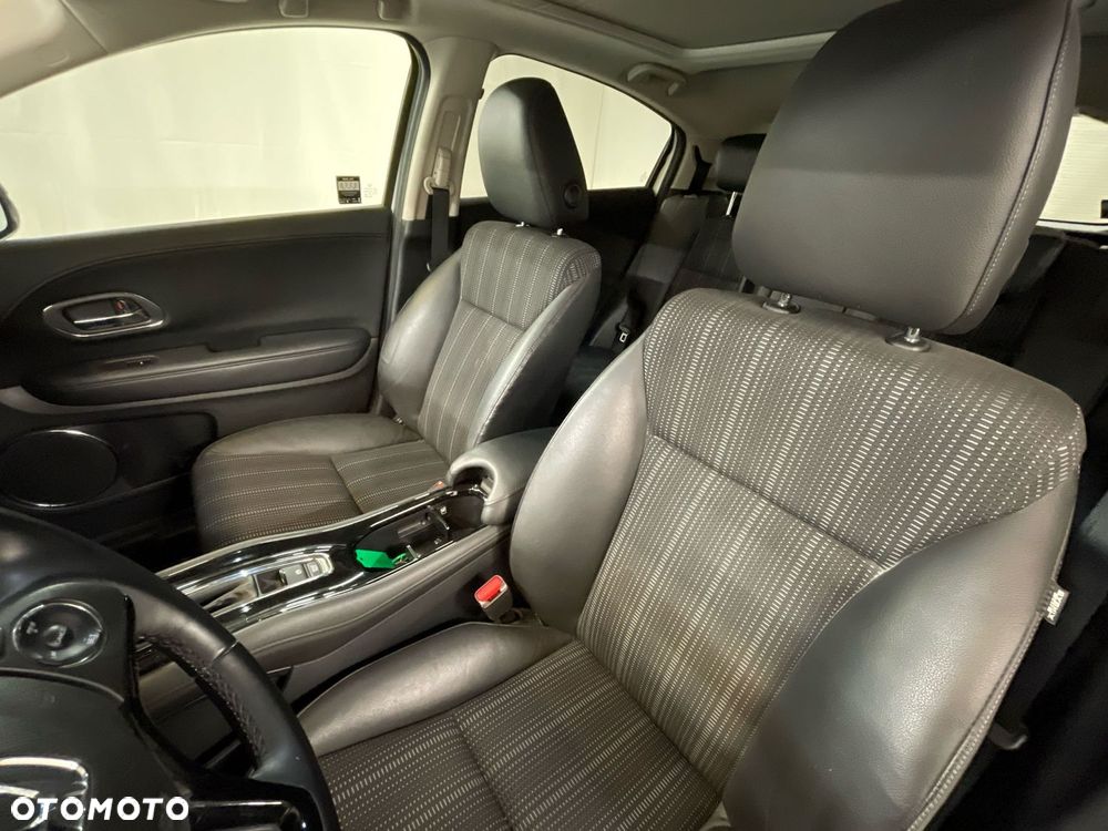 Honda HR-V 1.5 i-VTEC CVT Executive - 27