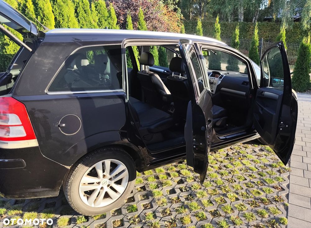 Opel Zafira - 3