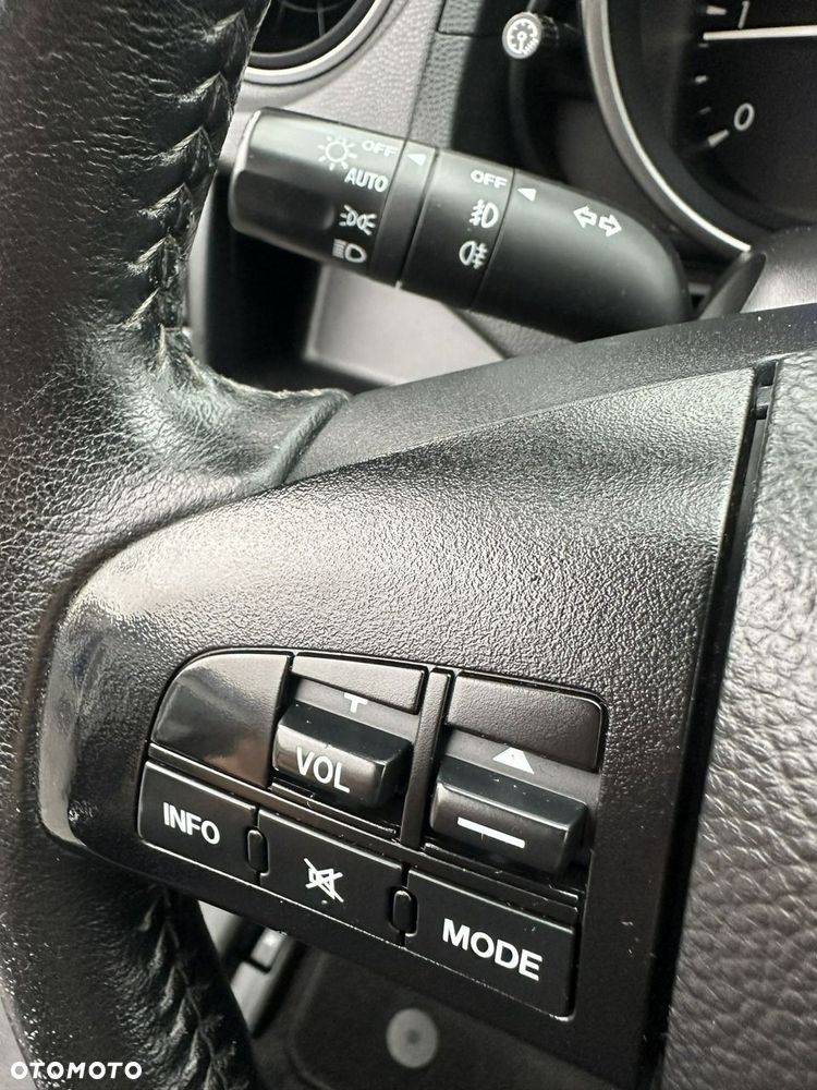 Mazda 5 - 18
