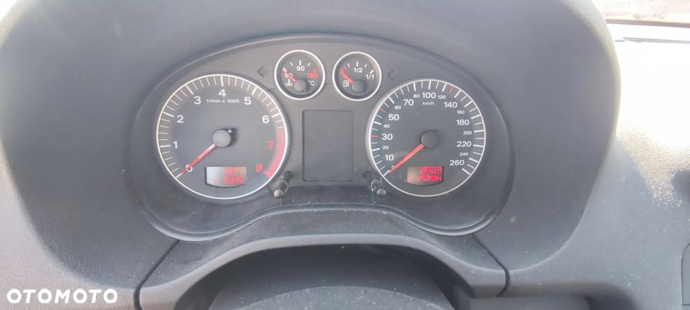 Audi A3 Sportback 2.0 FSI Attraction - 13