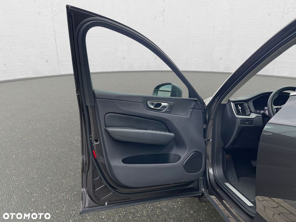 Volvo XC 60 - 24