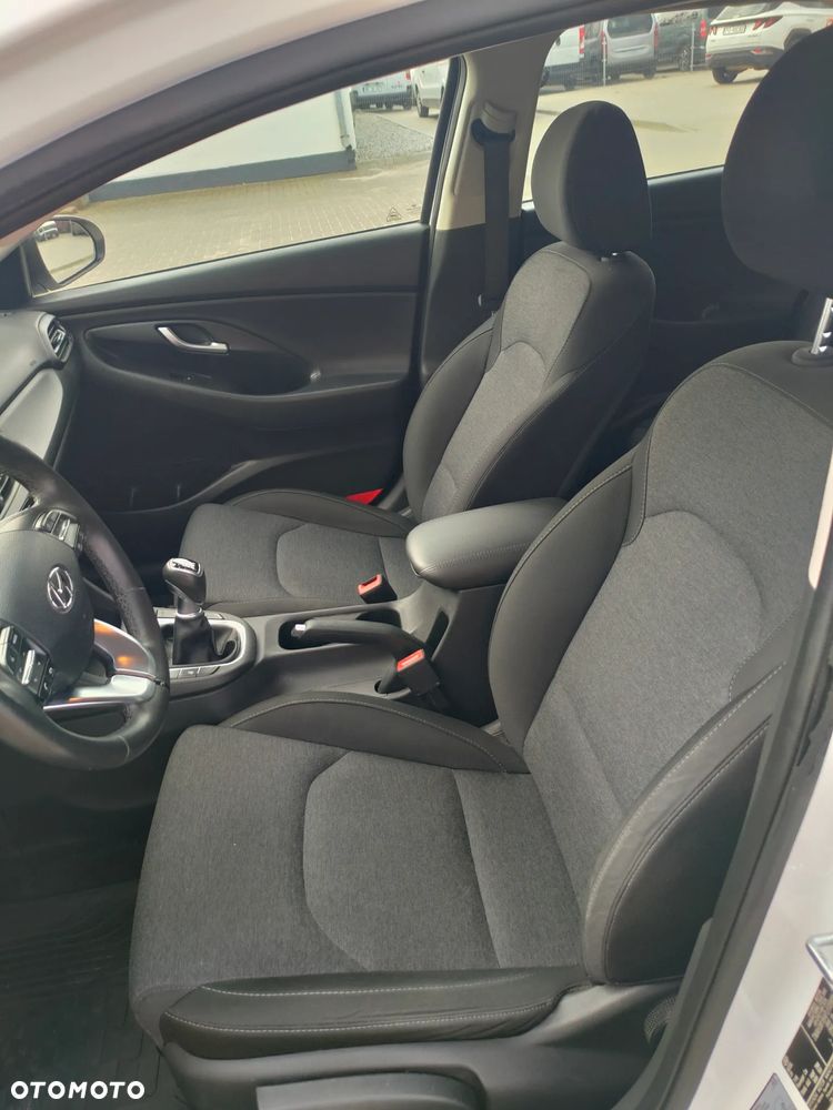 Hyundai i30 1.0 T-GDI Smart - 11