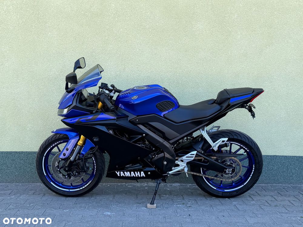 Yamaha YZF - 24