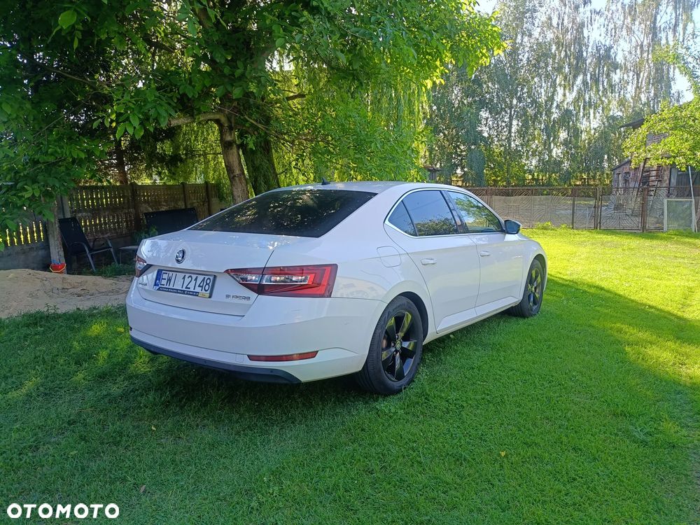Skoda Superb - 4