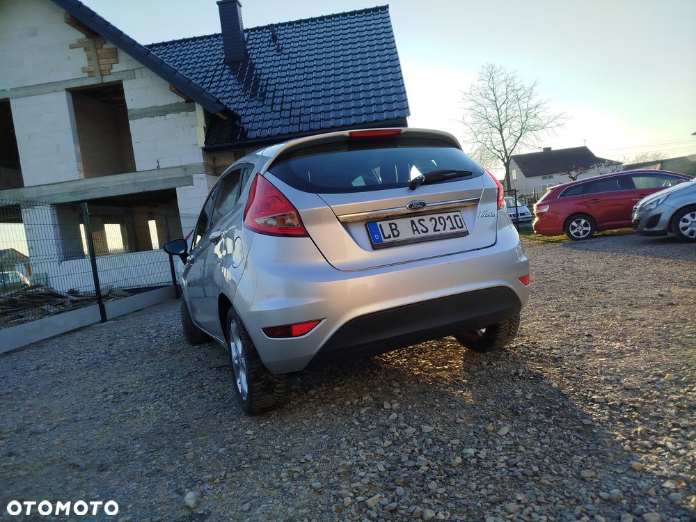 Ford Fiesta - 5