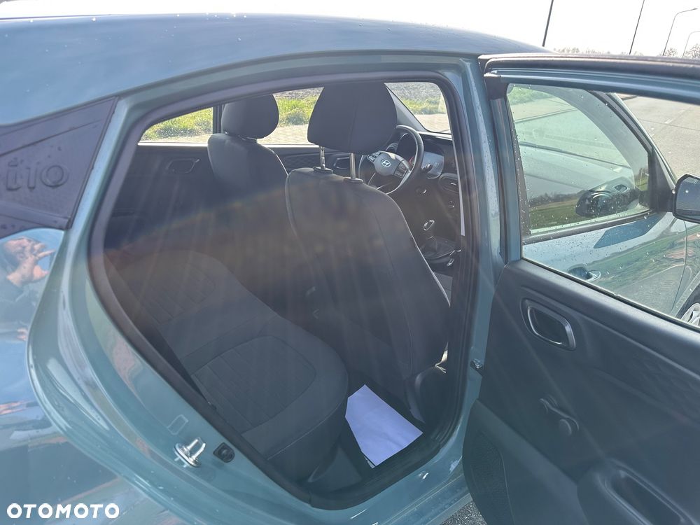 Hyundai i10 1.0 AMT Trend - 4