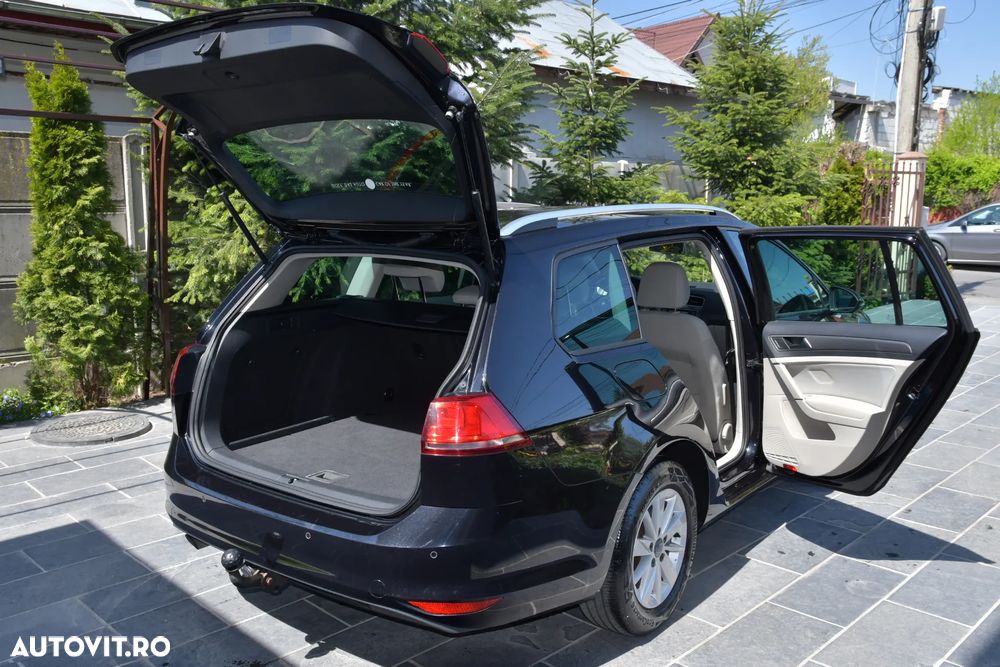 Volkswagen Golf 1.6 TDI BlueMotion Technology DSG Comfortline - 4