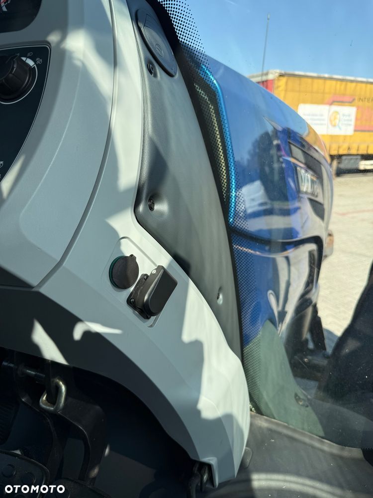 Valtra T214 VERSU - 28