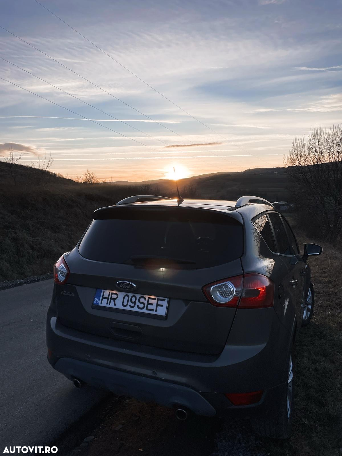 Ford Kuga 2.0 TDCi 2x4 Trend - 3