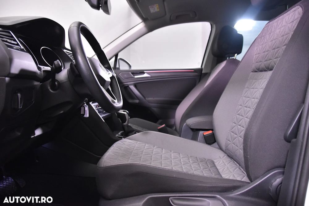 Volkswagen Tiguan - 22