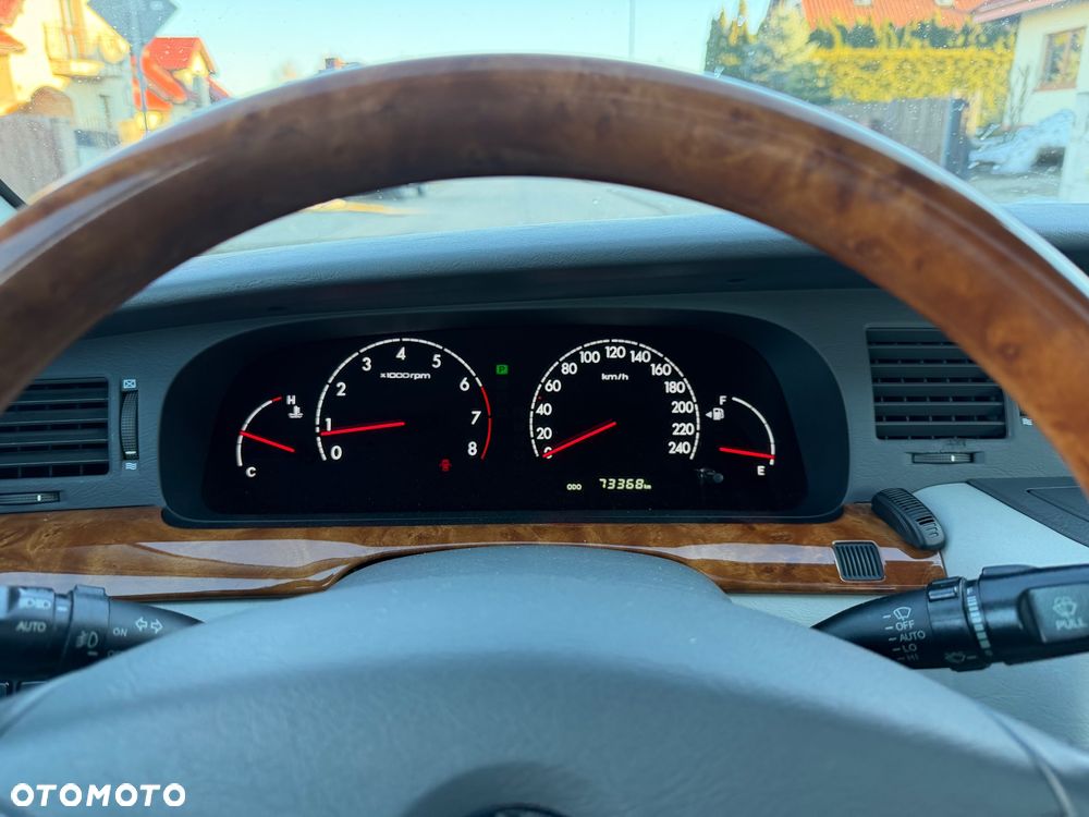 Kia Opirus 3.5 V6 Executive - 8