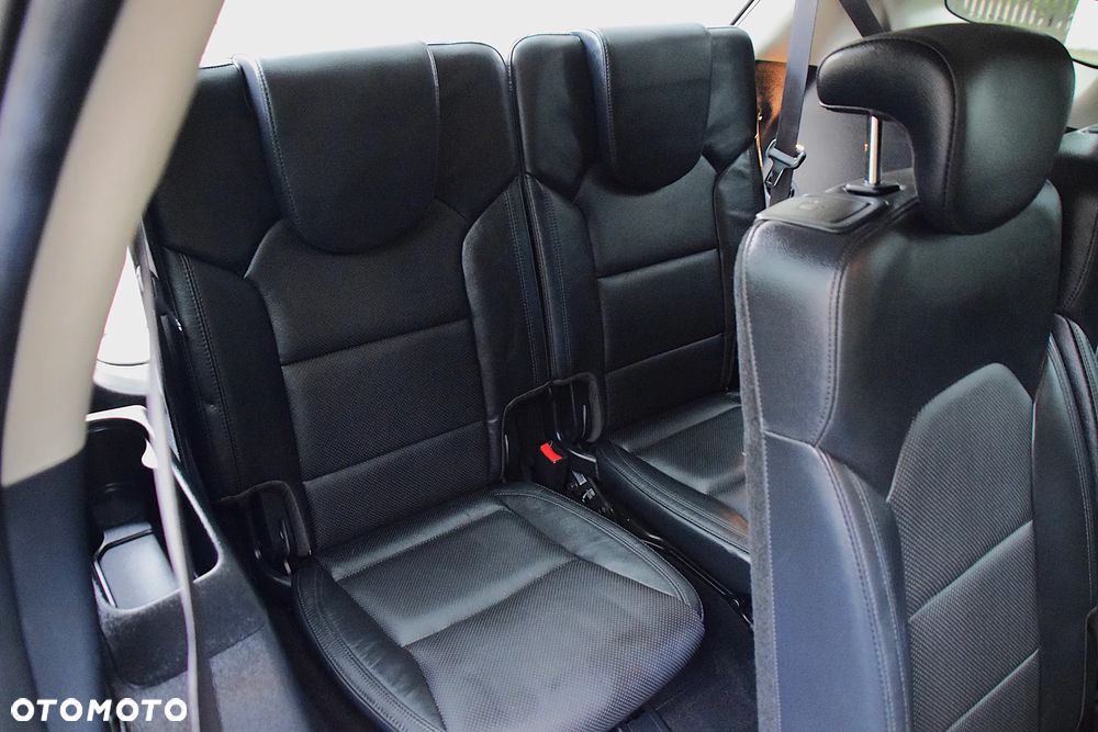 Kia Carens 1.7 CRDi XL 7os - 29