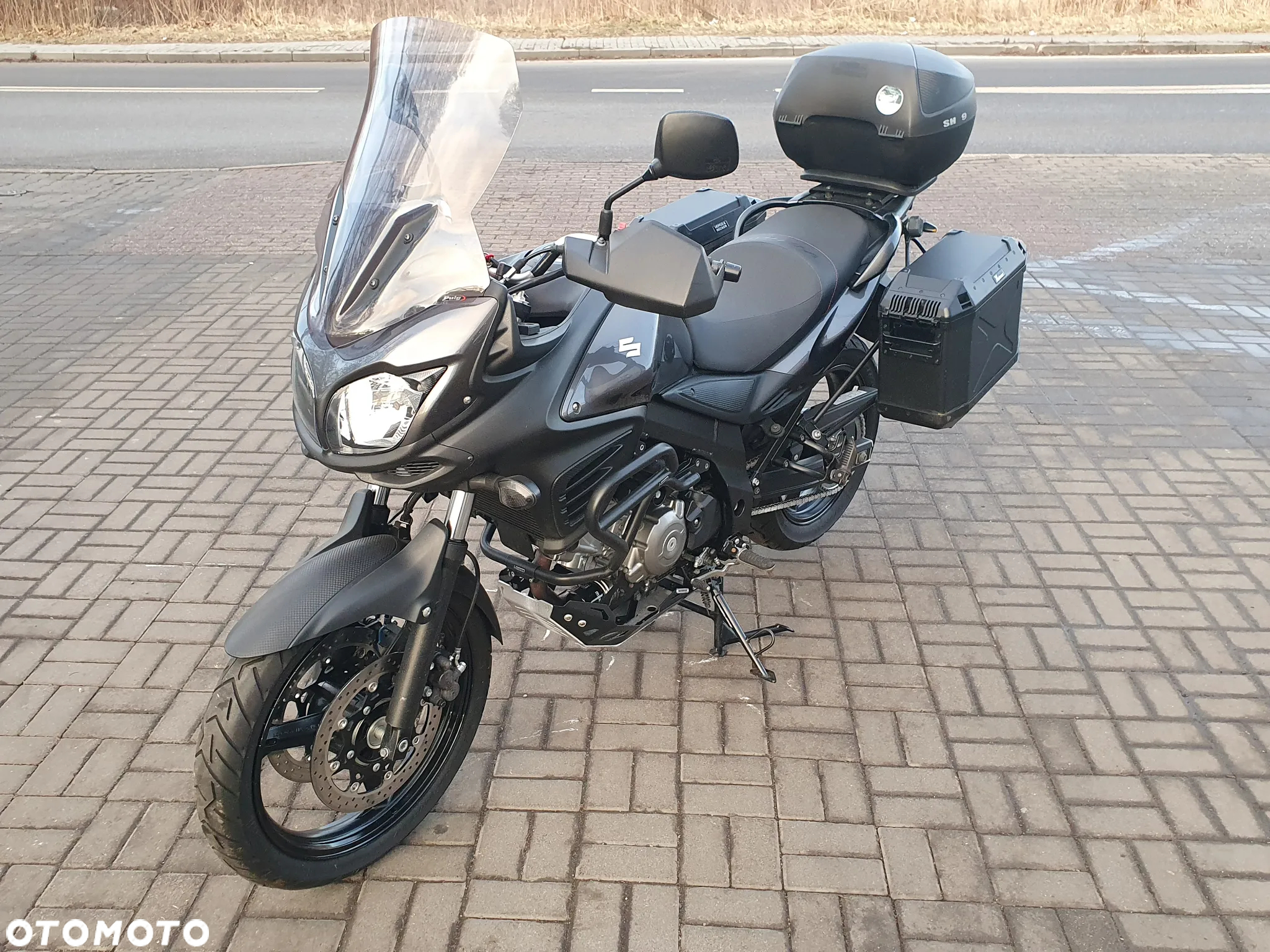Suzuki V-STROM - 13