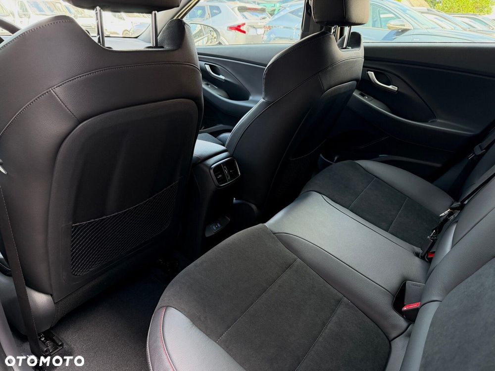 Hyundai i30 - 16