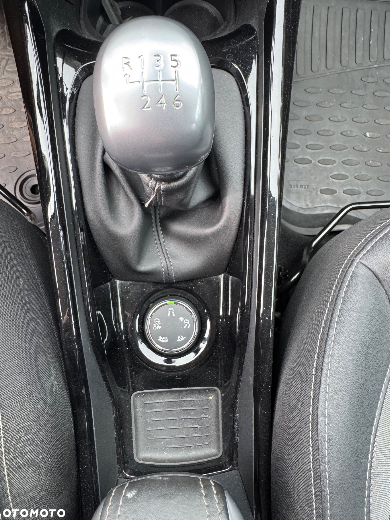 Peugeot 2008 PureTech 130 Stop&Start Allure - 27