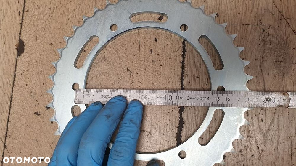 Zębatka napędowa tył Suzuki DR350 RGV250  64511-22D11 - 5