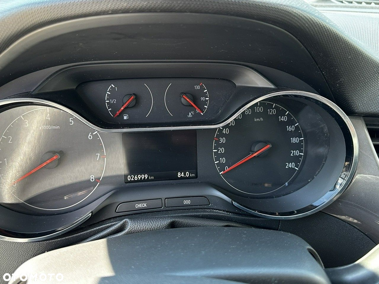 Opel Crossland X - 26
