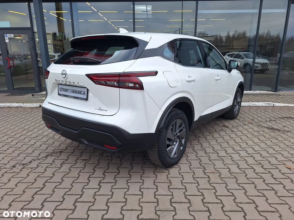 Nissan Qashqai 1.3 DIG-T MHEV Acenta Xtronic - 4