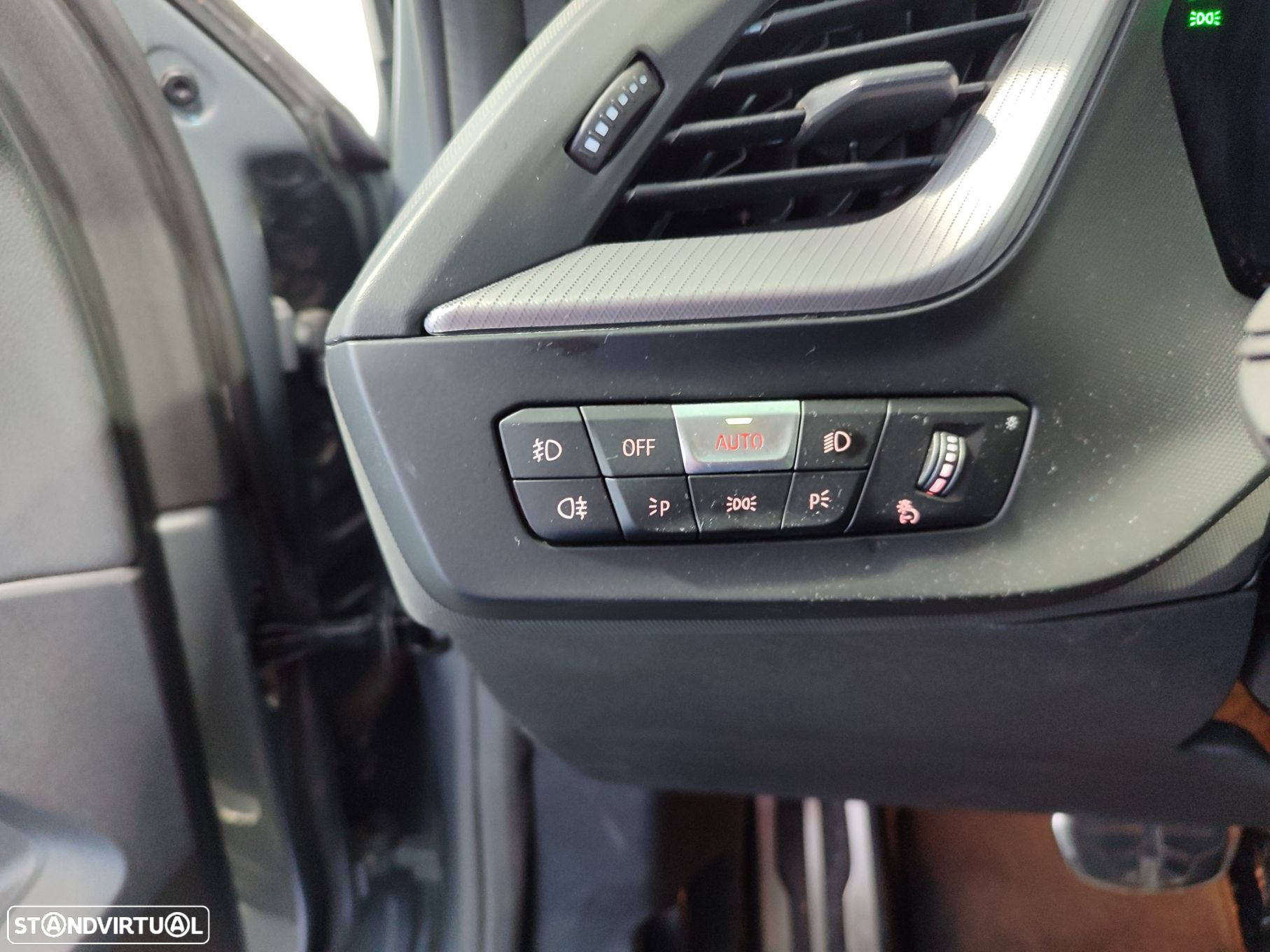 BMW 116 d Pack Desportivo M Auto - 41