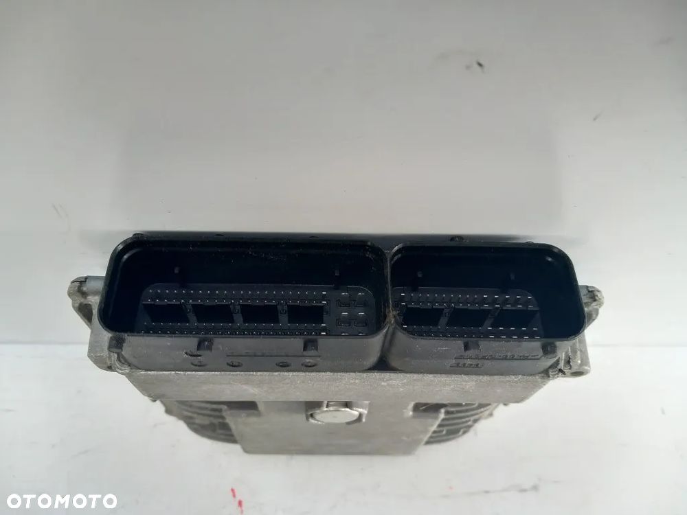 sterownik silnika komputer skoda fabia ii 1.2 tsi 2013r 03f906070hh - 4