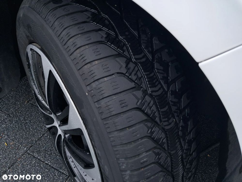 Peugeot 208 1.2 PureTech Active - 10