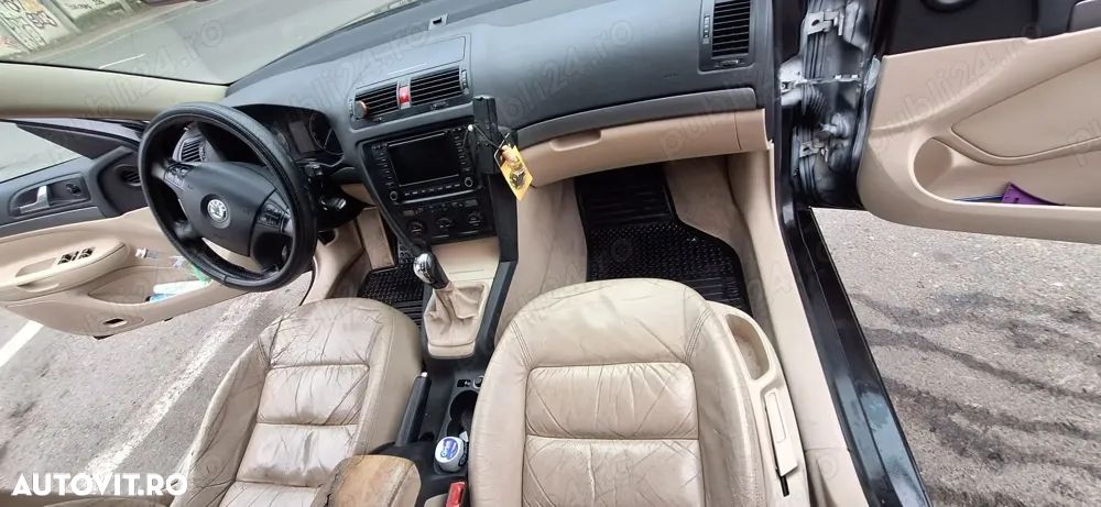 Skoda Octavia Combi 2.0 TDI Elegance - 1