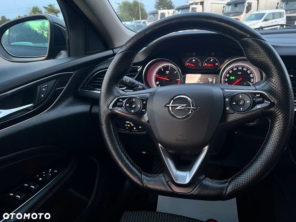Opel Insignia 2.0 CDTI 4x4 Innovation S&S - 25
