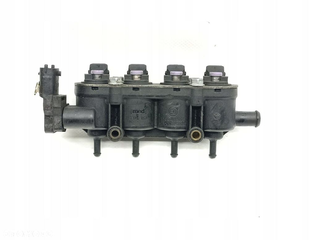 LISTWA WTRYSKOWA WTRYSK WTRYSKI GAZU LPG 110R-000057 67R-010233 - 1