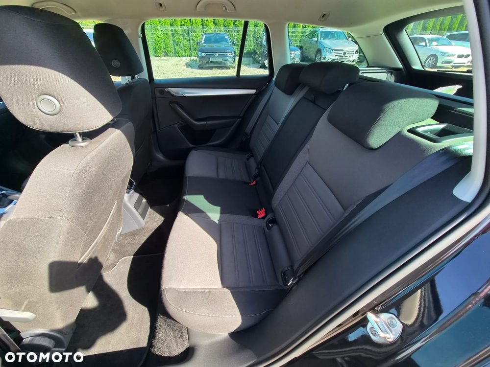 Skoda Octavia 2.0 TDI DSG Tour - 10