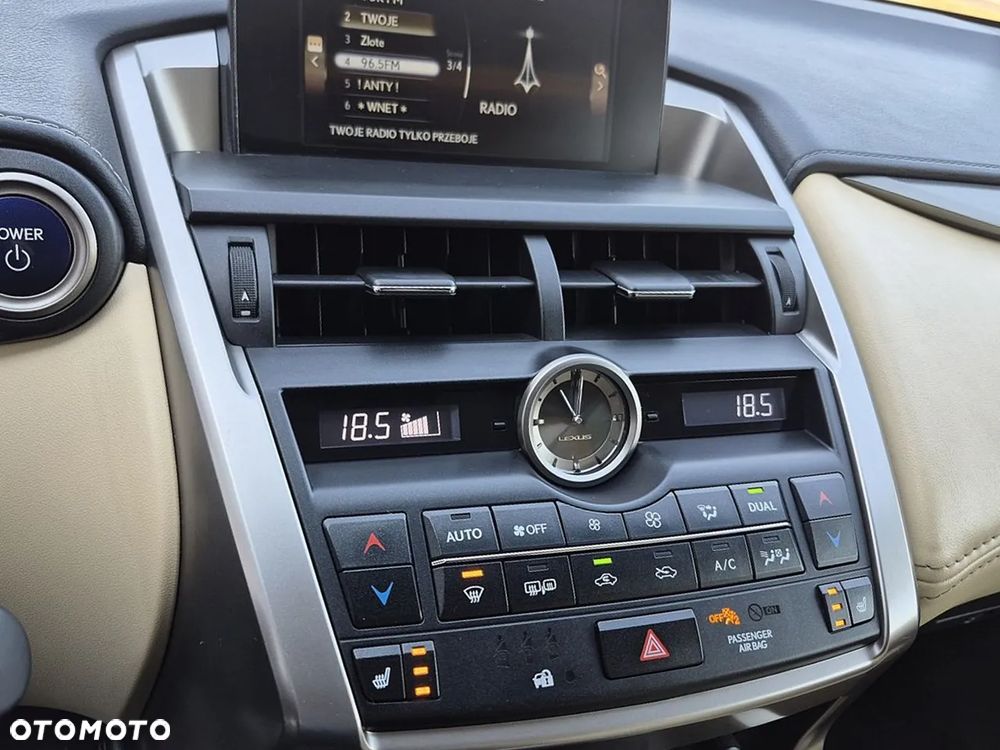 Lexus NX 300h Elite AWD - 16