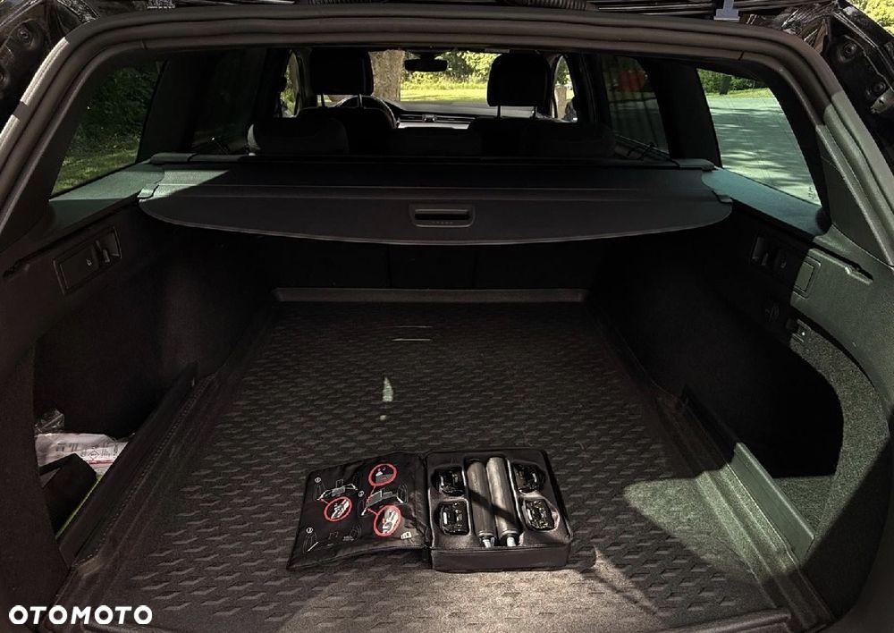 Volkswagen Passat 2.0 TDI EVO Business DSG - 27