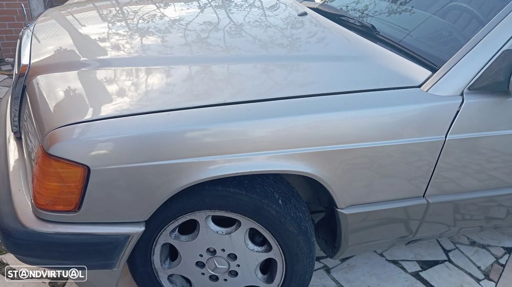 Mercedes-Benz W201 (1982-1993) - 4