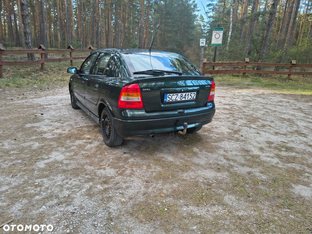 Opel Astra - 4