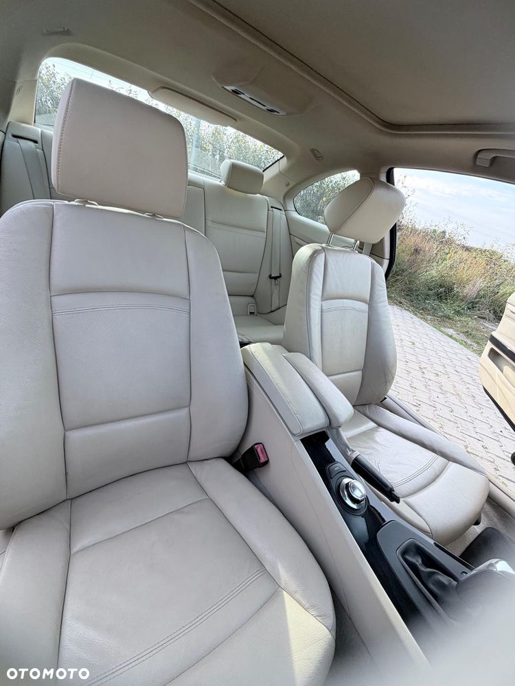 BMW Seria 3 320d - 16