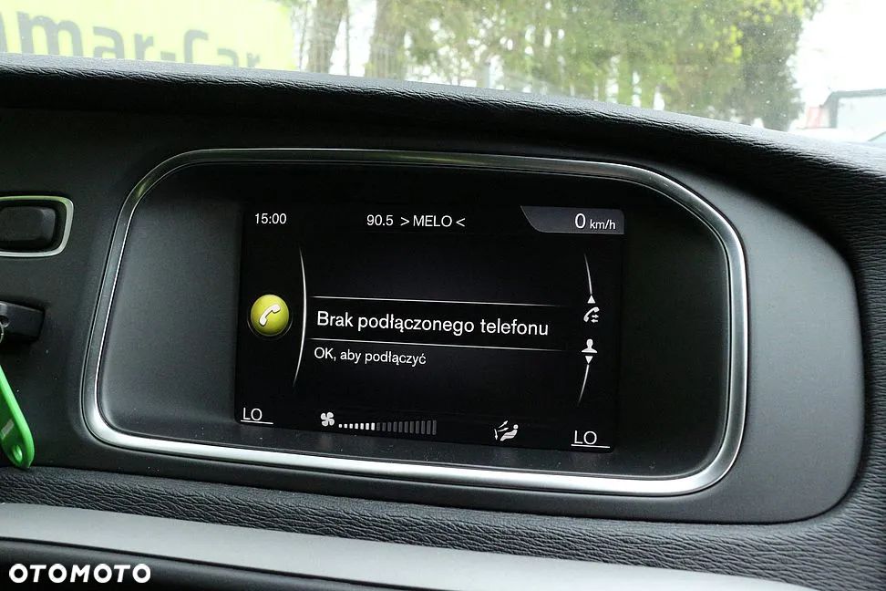 Volvo V40 D2 - 19