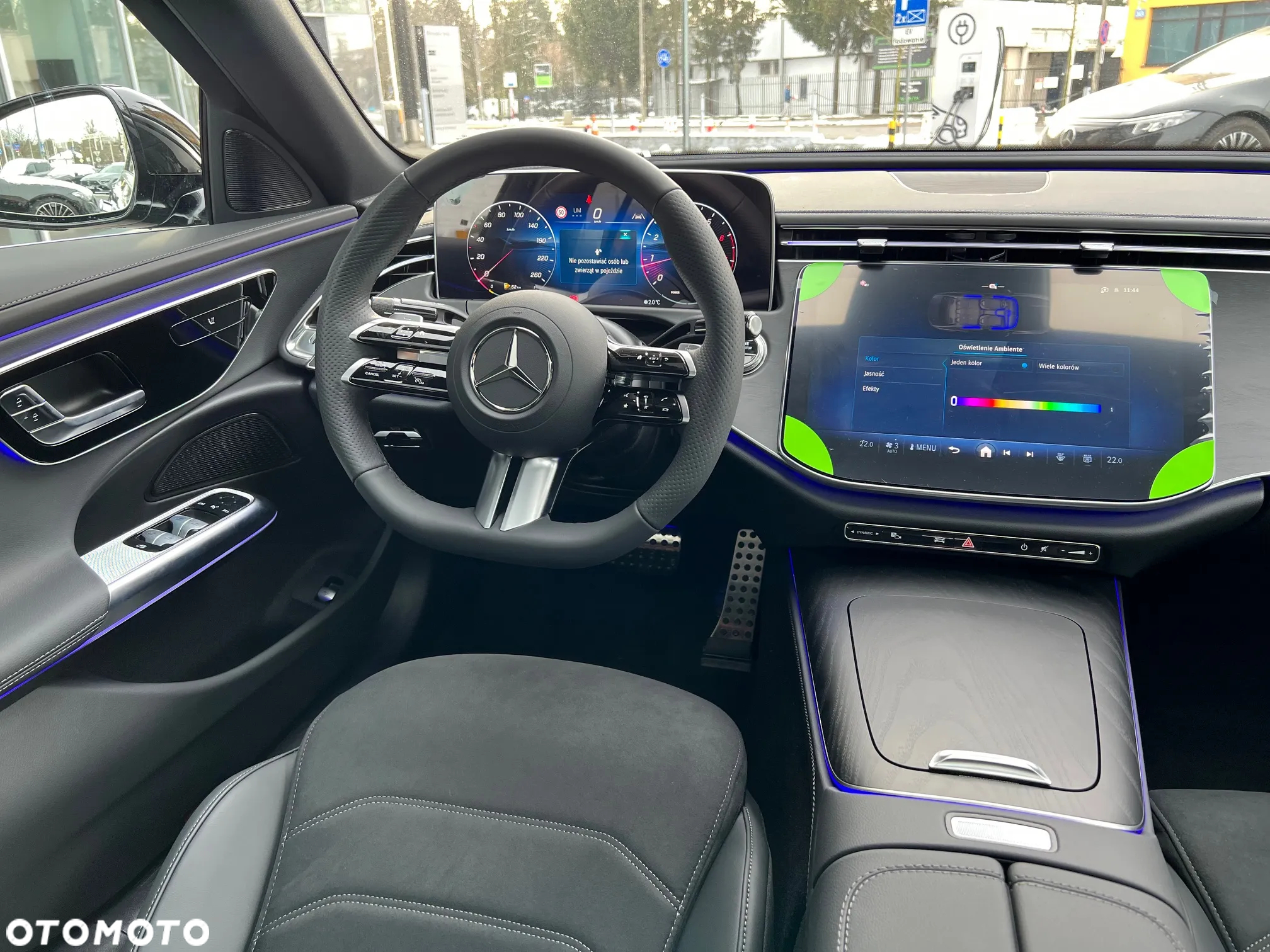 Mercedes-Benz Klasa E 200 4Matic 9G-TRONIC - 23