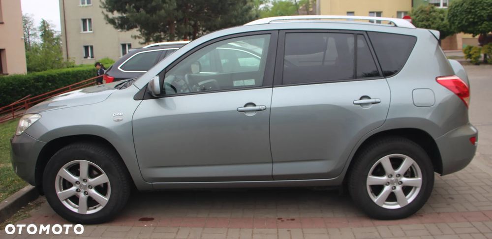 Toyota RAV4 2.2 D-4D Luna - 4