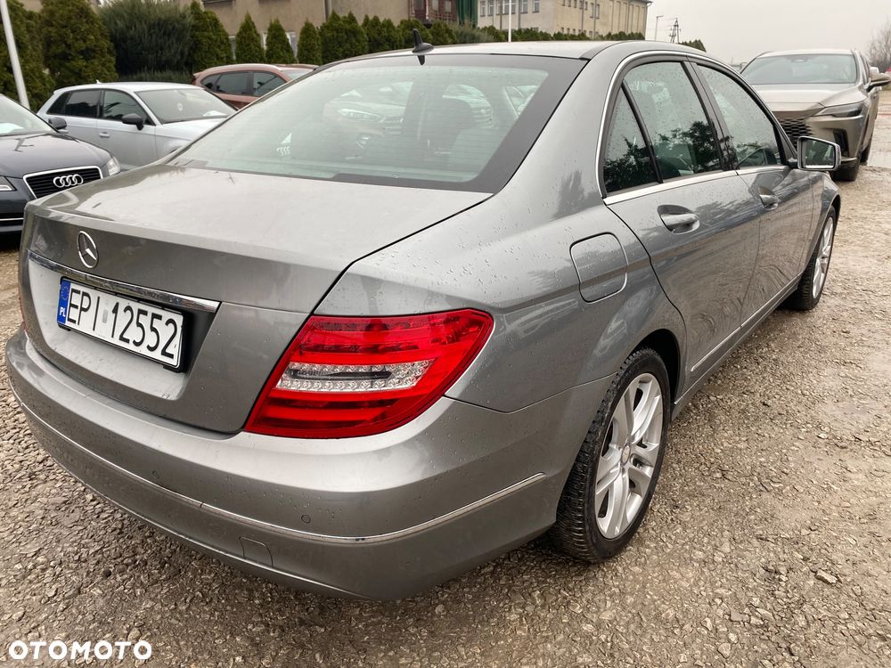 Mercedes-Benz Klasa C 180 (BlueEFFICIENCY) Avantgarde - 14
