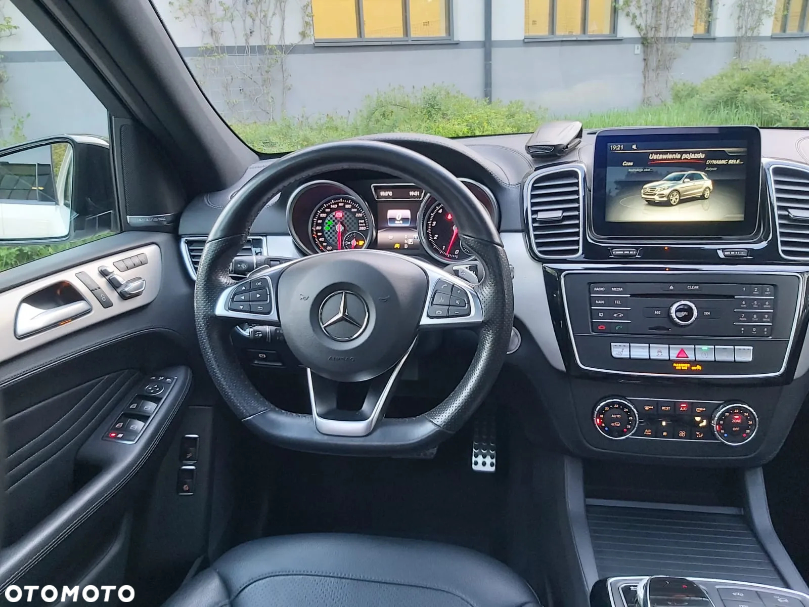 Mercedes-Benz GLE AMG 43 4-Matic - 9