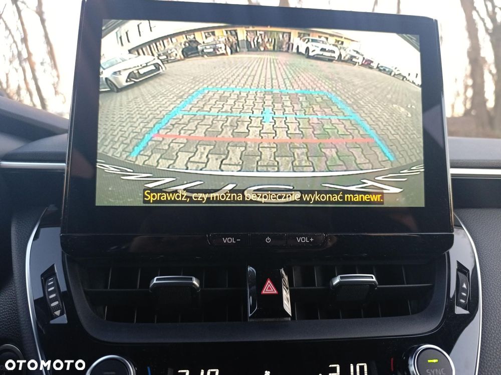 Toyota Corolla 1.8 Hybrid Comfort - 13