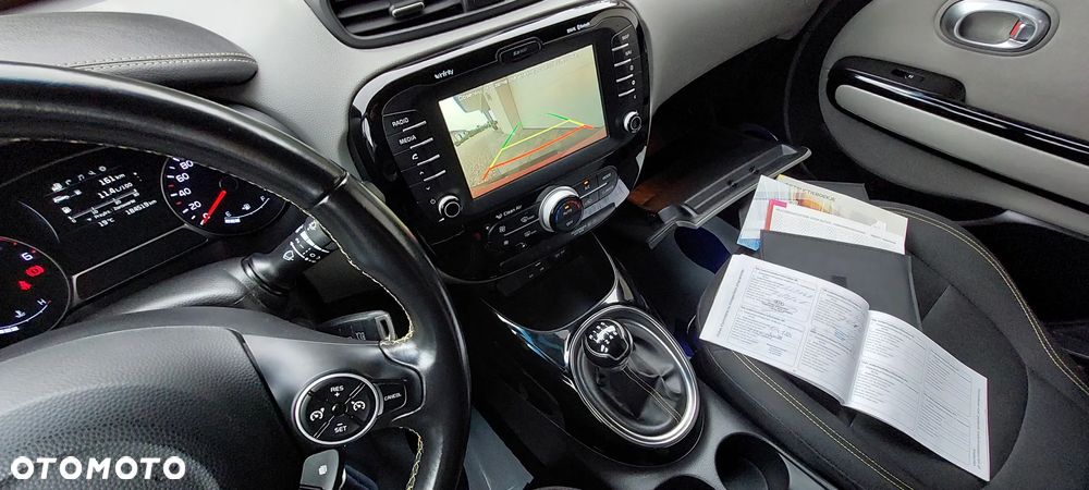 Kia Soul 1.6 CRDI L Business Line - 31