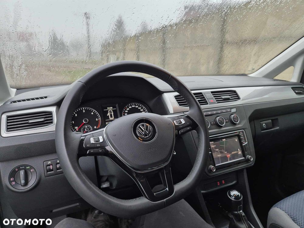 Volkswagen Caddy Maxi 2.0 TDI Trendline Mixt 4Motion - 6