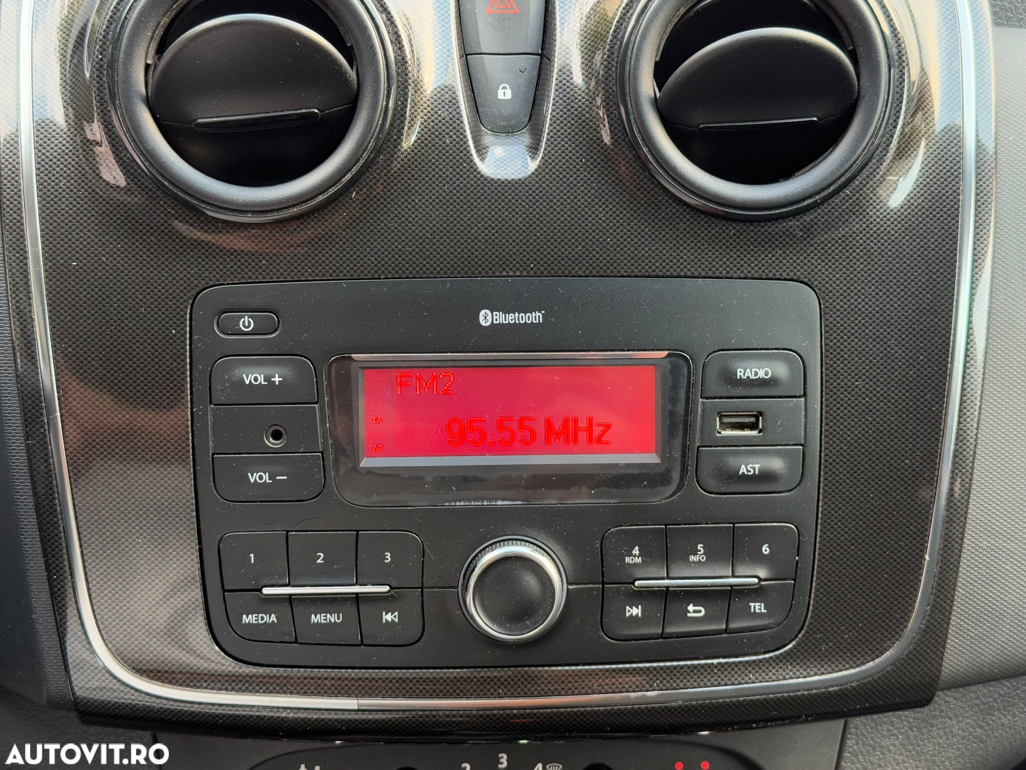 Dacia Sandero 1.0 SCe Ambiance - 13