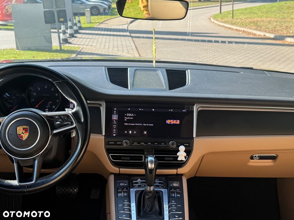 Porsche Macan Standard - 21