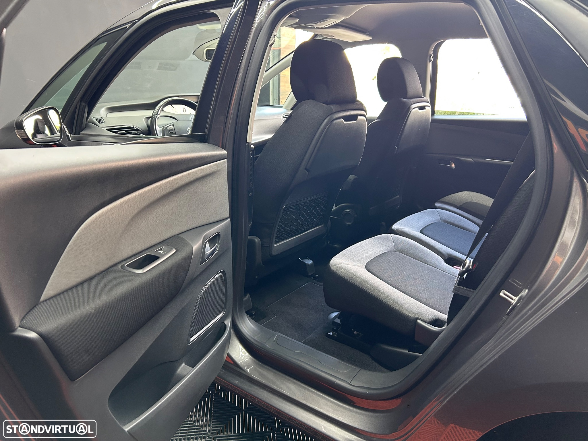 Citroën C4 Spacetourer BlueHDi 120 Stop&Start SELECTION - 34