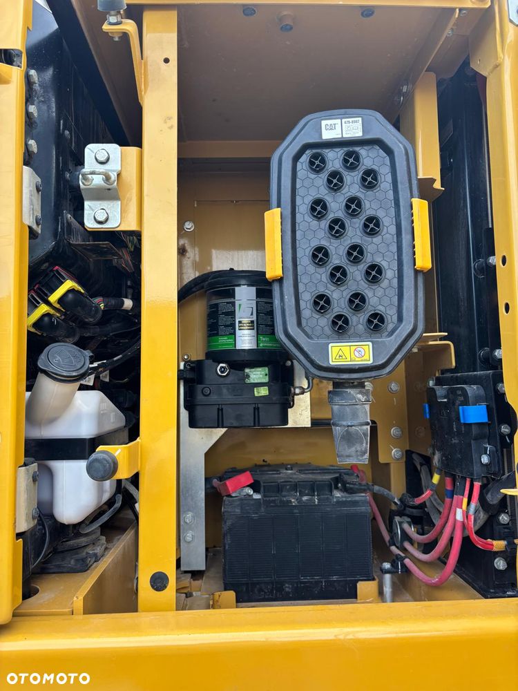 Caterpillar 320 GC - 26