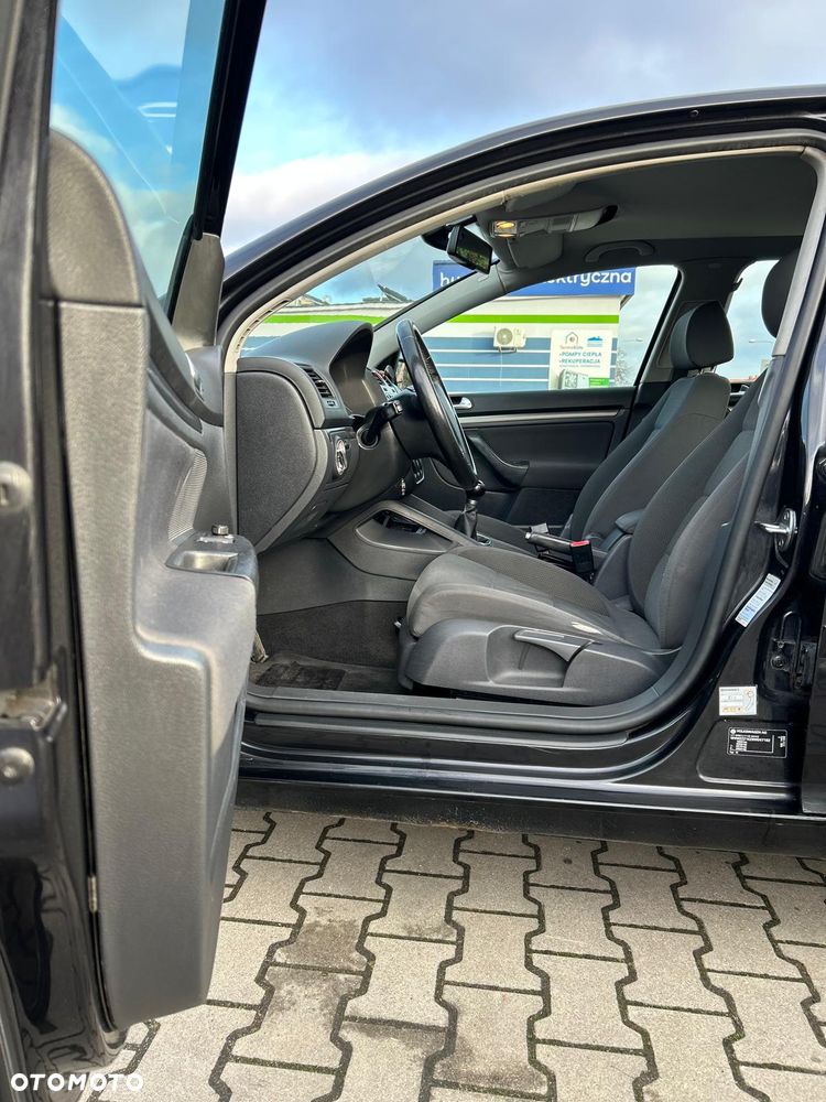 Volkswagen Golf - 15