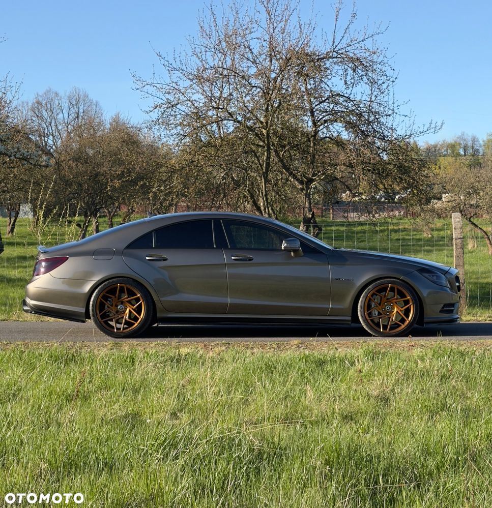 Mercedes-Benz CLS 500 4-Matic BlueEff - 8